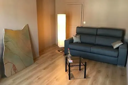 Aux Delices De L'abbaye Bed & Breakfast 4*